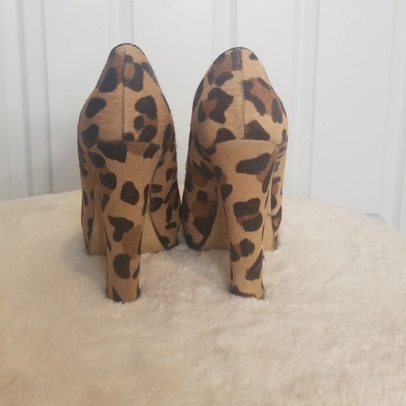 Closed-toed pump - Picture 4 of 4